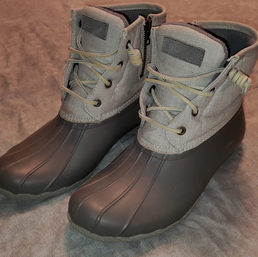 Sperry Duck Boots 🦆👢